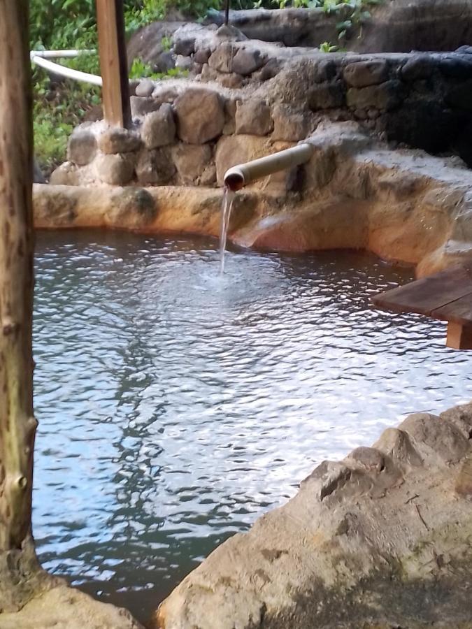 Natty Tropical Valley Roseau Buitenkant foto